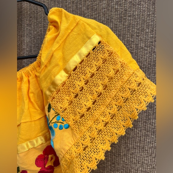 Vintage yellow embroidered dress Mexican American off shoulder boho Sz L - Picture 6 of 15